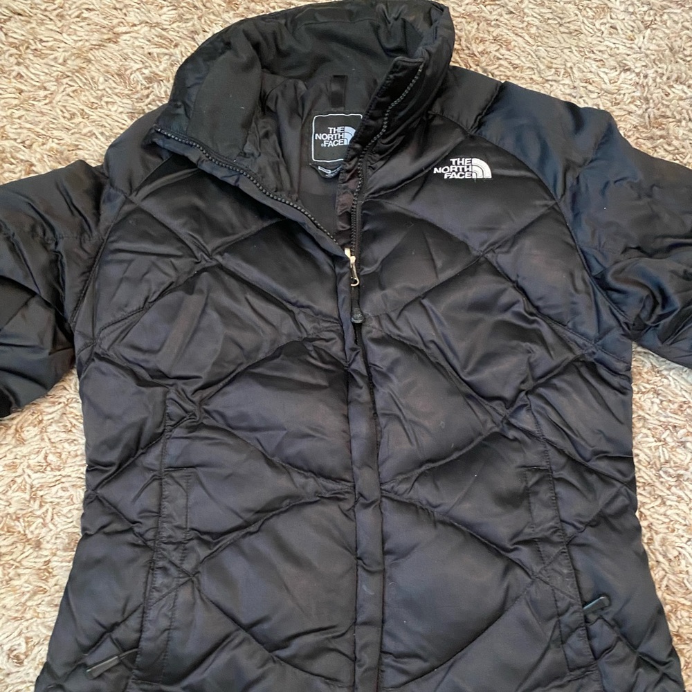 Black North Face puffer coat